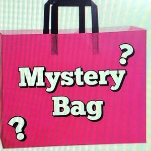 Mystery jewelry grab/gift bags 40-60 dollar value like new. New and vintage mix